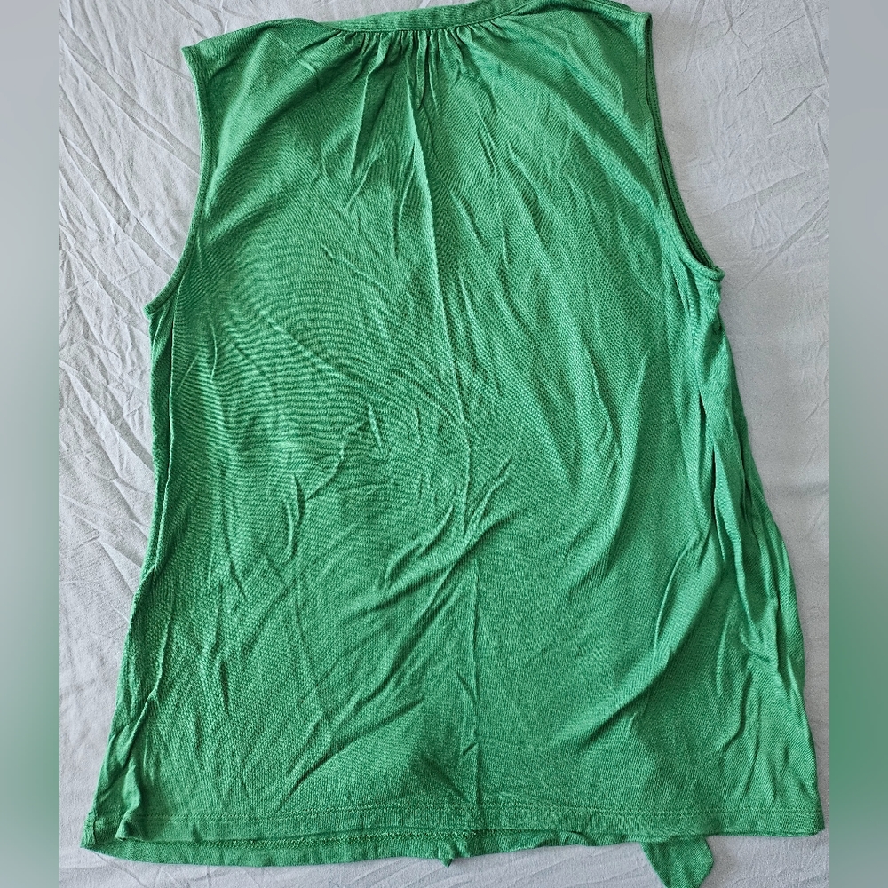 Top - Picture 3 of 3